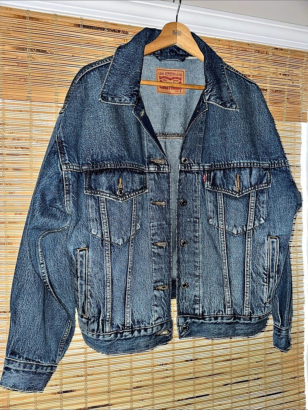 Beautiful Levi's Women's Trucker Jacket Blue Denim - Size S